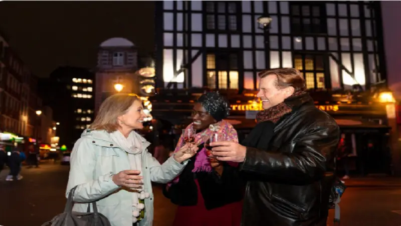 laybattlesquare exploring paris after dark: Paris Night Guide